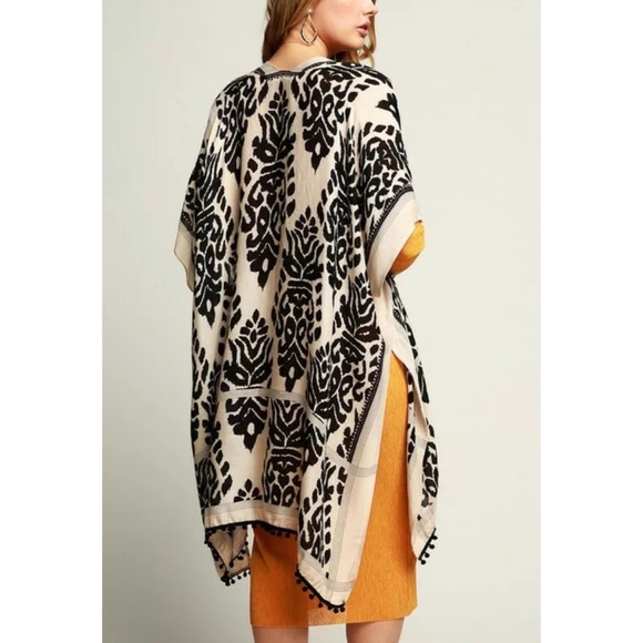 Black Damask Boho Pompom Trim Kimono Wrap One Size - Picture 3 of 6